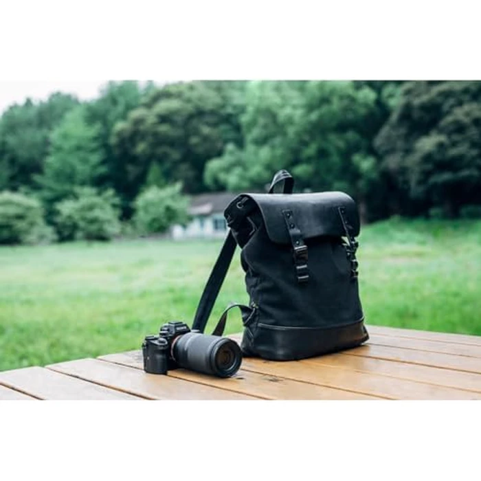 Tamron 70-300mm F/4.5-6.3 Di III RXD for Sony Mirrorless Full Frame/APS-C E-Mount (6 Year Limited Canadian Warranty for New Lenses Only) by Tamron - Image 8