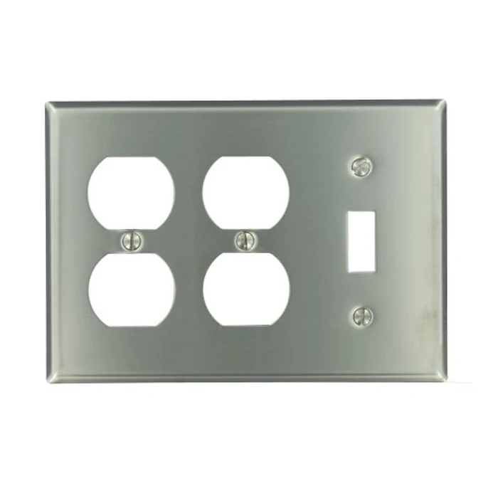 Leviton 3-Gang Device Combination Wallplate, 1-Toggle 2-Duplex, 84047-40, Stainless Steel by Leviton - Used - Very Good condition - CA$3.27