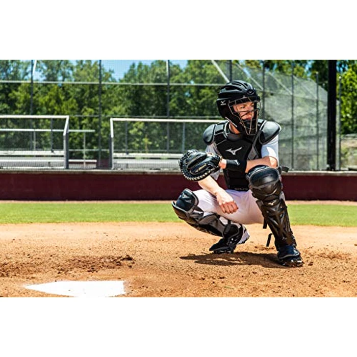 Mizuno Samurai Adult Baseball Shin Guards 16.5" by Mizuno - Used - Very Good condition - US$70.92