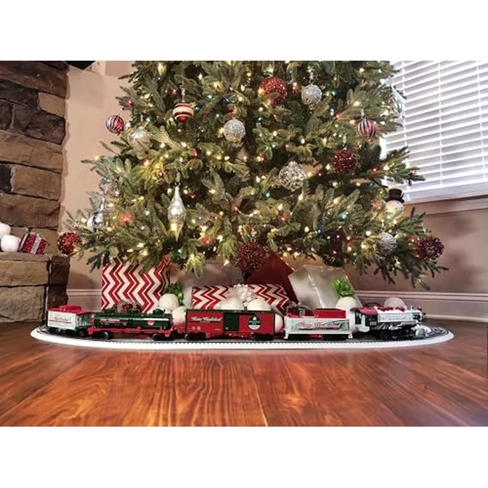 Lionel Winter Wonderland LionChief Electric O Gauge Bluetooth 5.0 Train Set with Remote by Lionel - Image 3