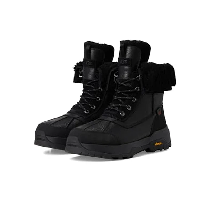 M ADIRONDACK BOOT XXV by UGG - Used - Like New condition