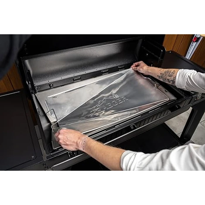 Traeger Drip Tray Liners Size C, 5‑Pack Disposable Aluminum Grill Liners, Custom Fit for Traeger Pellet Grills, Easy Cleanup, Grease & Drip Protection for Outdoor Cooking by Traeger - Image 2