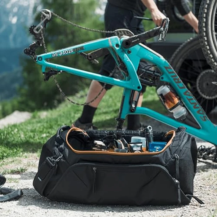 Thule RoundTrip Bike Duffel 55L by Thule - Image 6