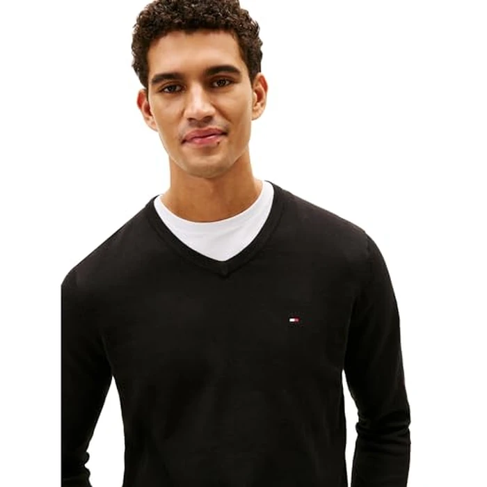 Tommy Hilfiger Men's Sweater with V Neck, Deep Knit Black Medium by Tommy Hilfiger - Used - Very Good condition - US$19.19