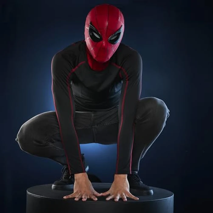 Spider-Man Marvel Legends Series Homecoming Electronic Expressive Mask, Premium Interactive Roleplay Gear for Adults by Hasbro - Image 8
