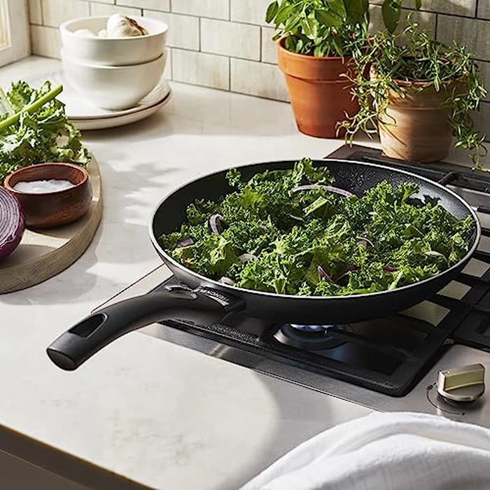 Henckels Everlift 12-inch Nonstick Frying Pan, Made in Italy, Durable 3-Layer Coating, Lightweight Aluminum from Recycled Materials, Oven Safe to 400 degreesF, Dishwasher Safe by HENCKELS - Image 2
