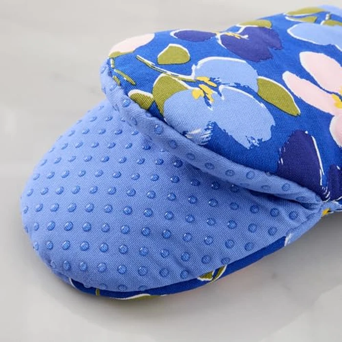 Kate Spade New York Painterly Bouquet Mini Oven Mitt 2-Pack Set, Heat Resistant, 100% Cotton with Printed Non-Slip Silicone Grip, Blue/Green/Rose, 5.5"X8" by kate spade new york - Image 4