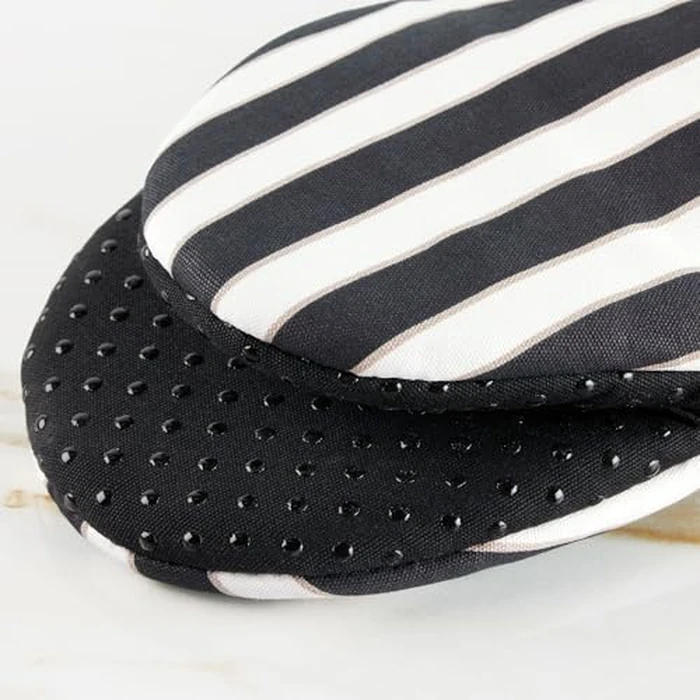 kate spade new york Botanical Stripe Mini Oven Mitt 2-Pack Set, 5.5" x 8", Black/Beige by kate spade new york - Image 5