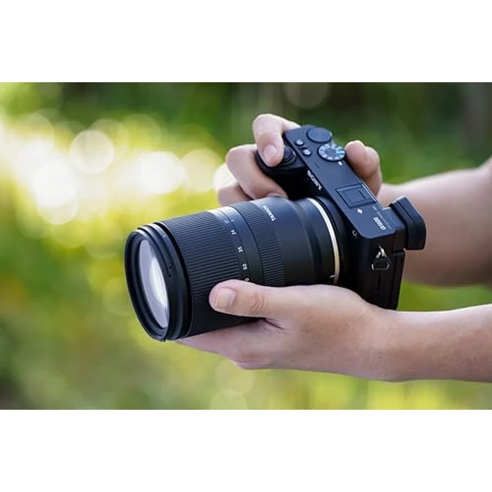 Tamron 17-70mm f/2.8 Di III-A VC RXD Lens for Sony E APS-C Mirrorless Cameras by Tamron - Image 3