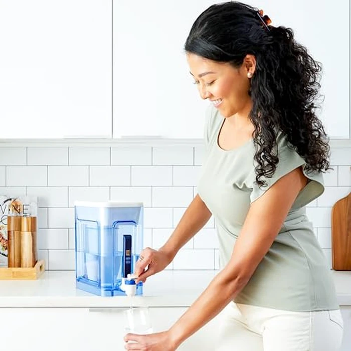ZeroWater 22-Cup Ready-Read 5-Stage Water Filter Dispenser with Instant Read Out - 0 TDS for Improved Tap Water Taste - IAPMO Certified to Reduce Lead, Chromium, and PFOA/PFOS by ZeroWater - Image 7
