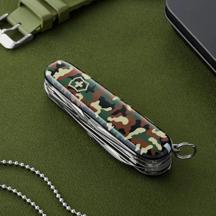 Victorinox Swiss Army Canada - Sports Huntsman Pocket Knife, Camo by Victorinox - Image 2