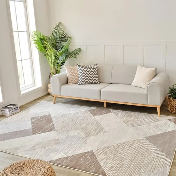 Rug Branch Lira 4' x 6' (3'11" x 5'7") Beige/Brown Geometric Indoor Area Rug, Contemporary, Medium Pile, Stain-Resistant Carpet - Living Room, Bedroom, Dining Room, and Kitchen by Rug Branch - Used - Very Good condition - CA$65.32