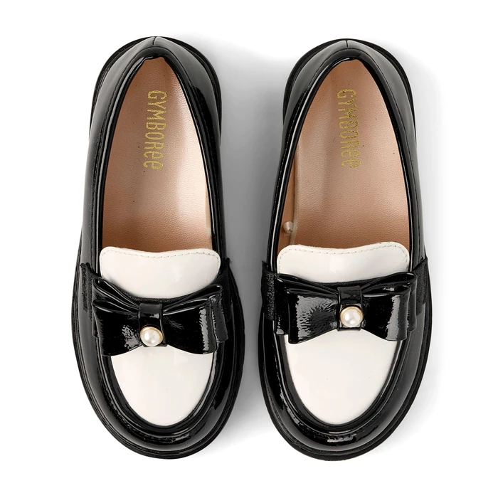 Gymboree,Girls and Toddler Slip On Loafer,Black/White,7 by Gymboree - Used - Very Good condition - US$21.15