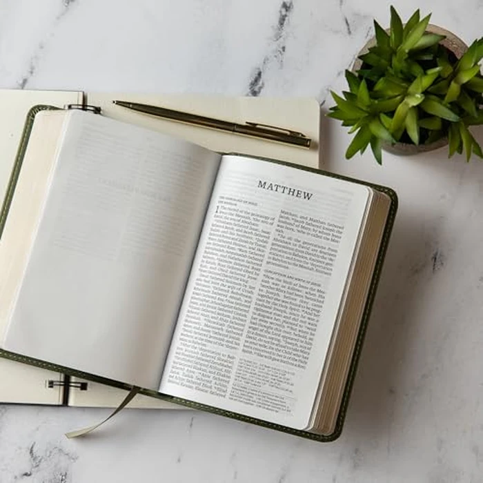 NASB Large Print Compact Reference Bible, Olive LeatherTouch by Holman Bibles - Image 2