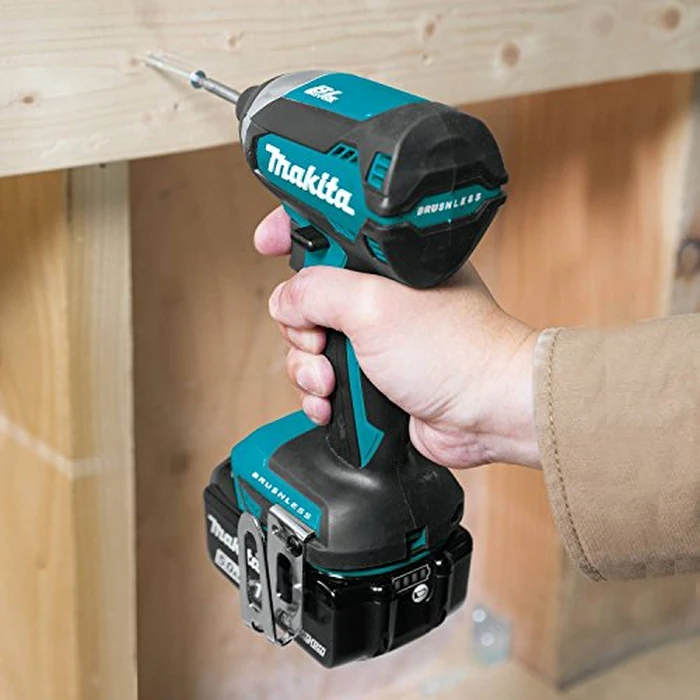 Makita XT269T 18V LXT Lithium-Ion Brushless Cordless 2-Pc. Combo Kit (5.0Ah) by Makita - Image 2