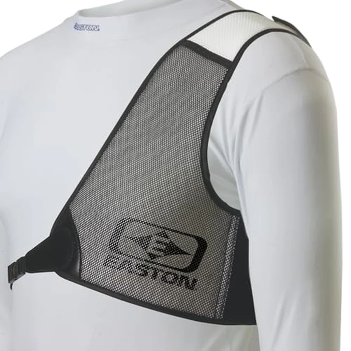 Easton Diamond Chest Guard RH White/Black (Small) by Easton - Used - Like New condition - CA$55.64