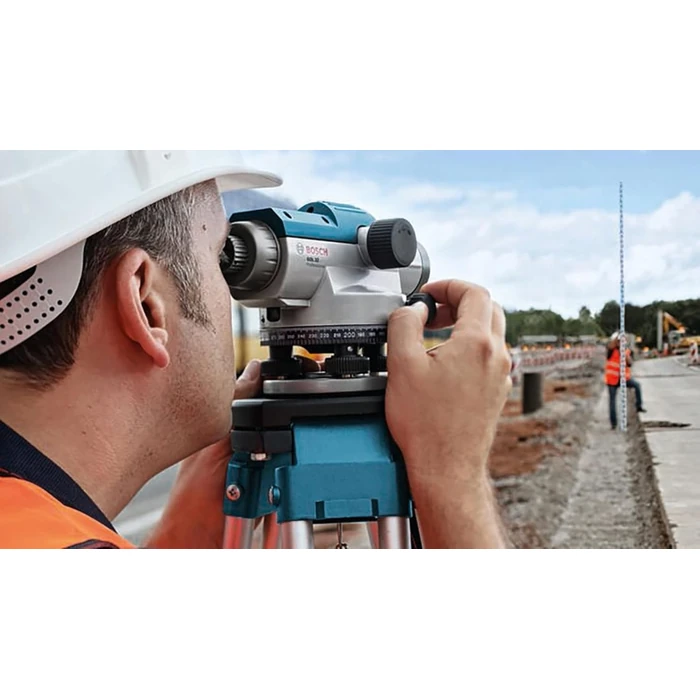 Bosch GOL 32 Professional Optical Levels - Blue Green by Bosch - Image 2