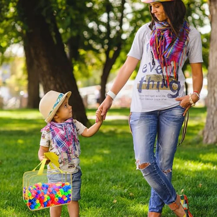 8 Packs 8 Colors Large Toy Storage Bags, Reusable Clear PVC Board Game Storage, Toy Organizers and Storage Bags with Zipper for Building Blocks, Puzzle and Handmade Accessories, Clear Toiletry Bag by YOPCDJ - Image 6