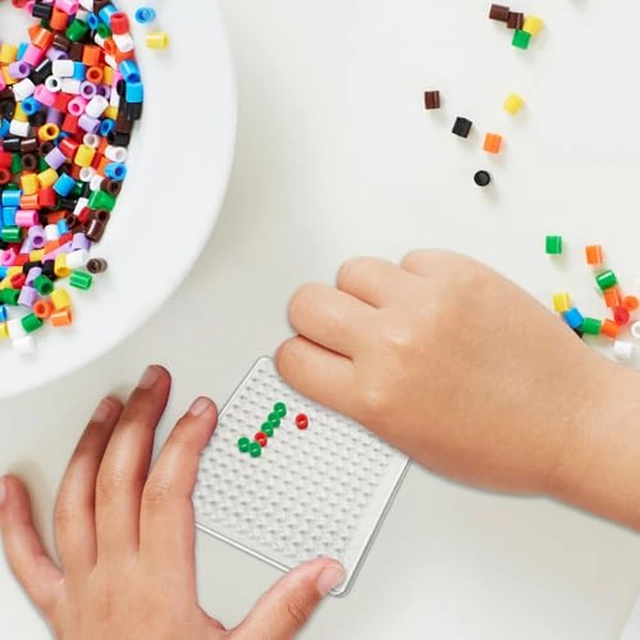 TMNT Pixel Creations Bead Kit Teenage Mutant Ninja Turtles Craft Set with 2500 Beads, Pegboards & Templates Ideal for Birthday Gifts & Screen-Free Play DIY Art Activity for Kids Ages 6+ by Tara Toys - Image 3