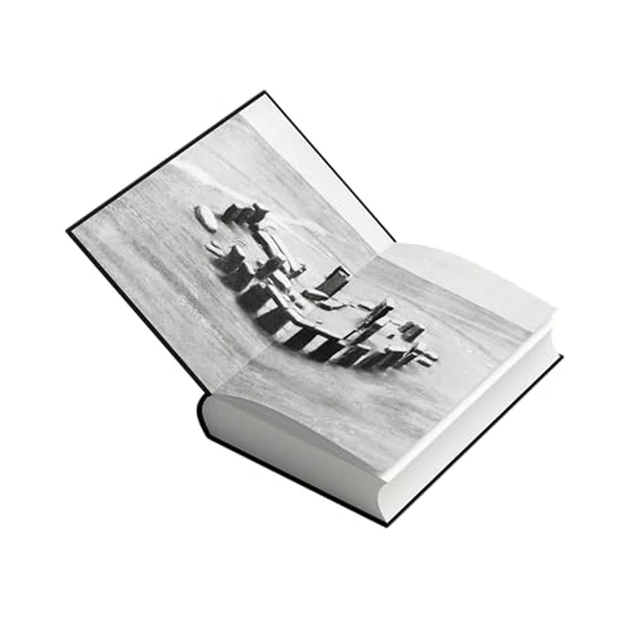 Circle of Days by Grand Central Publishing - Used - Very Good condition