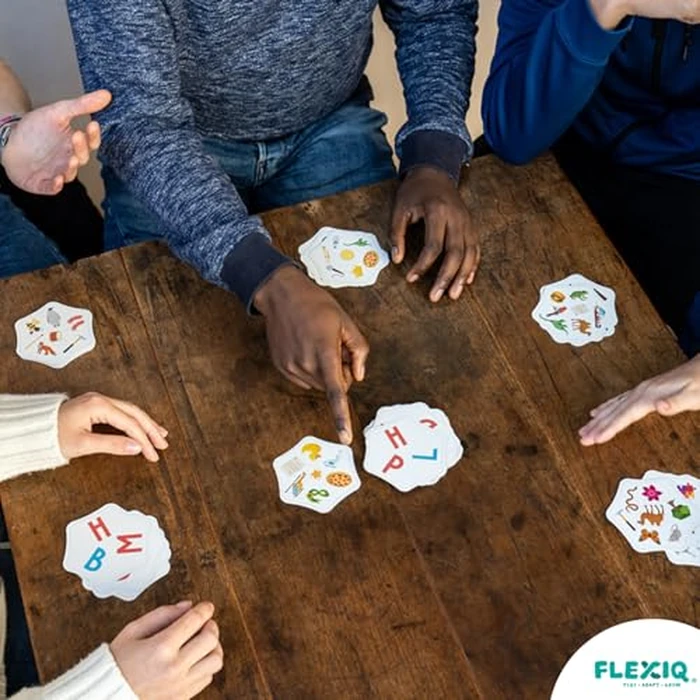 FLEXIQ - Letter Links - Reaction Speed Card Game for Family and Friends - Observation, Rapidity, Perception, Reaction, Reflex - Fast and Easy - 2 to 6 Players - FXG003UK by FlexiQ - Image 6