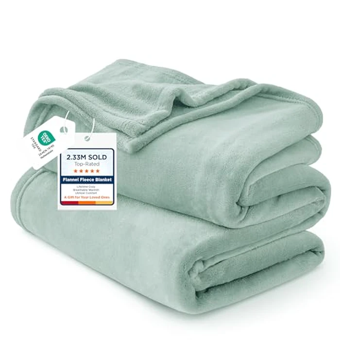 Bedsure GentleSoft Fleece Throw XL Blanket Sage Green - 300GSM Soft Lightweight Plush Cozy Blankets for Bed, Sofa, Couch, Travel, Camping, 50x70 inches by Bedsure - Used - Very Good condition - US$19.67